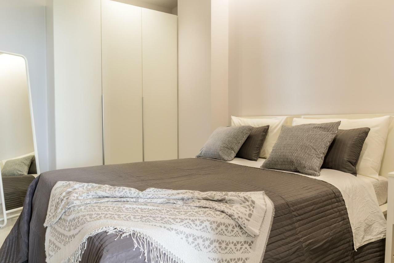 Les Suites - Apartments Riposto Exteriör bild