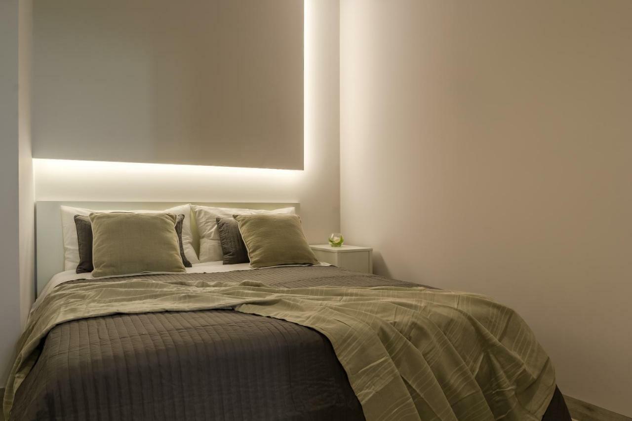 Les Suites - Apartments Riposto Exteriör bild